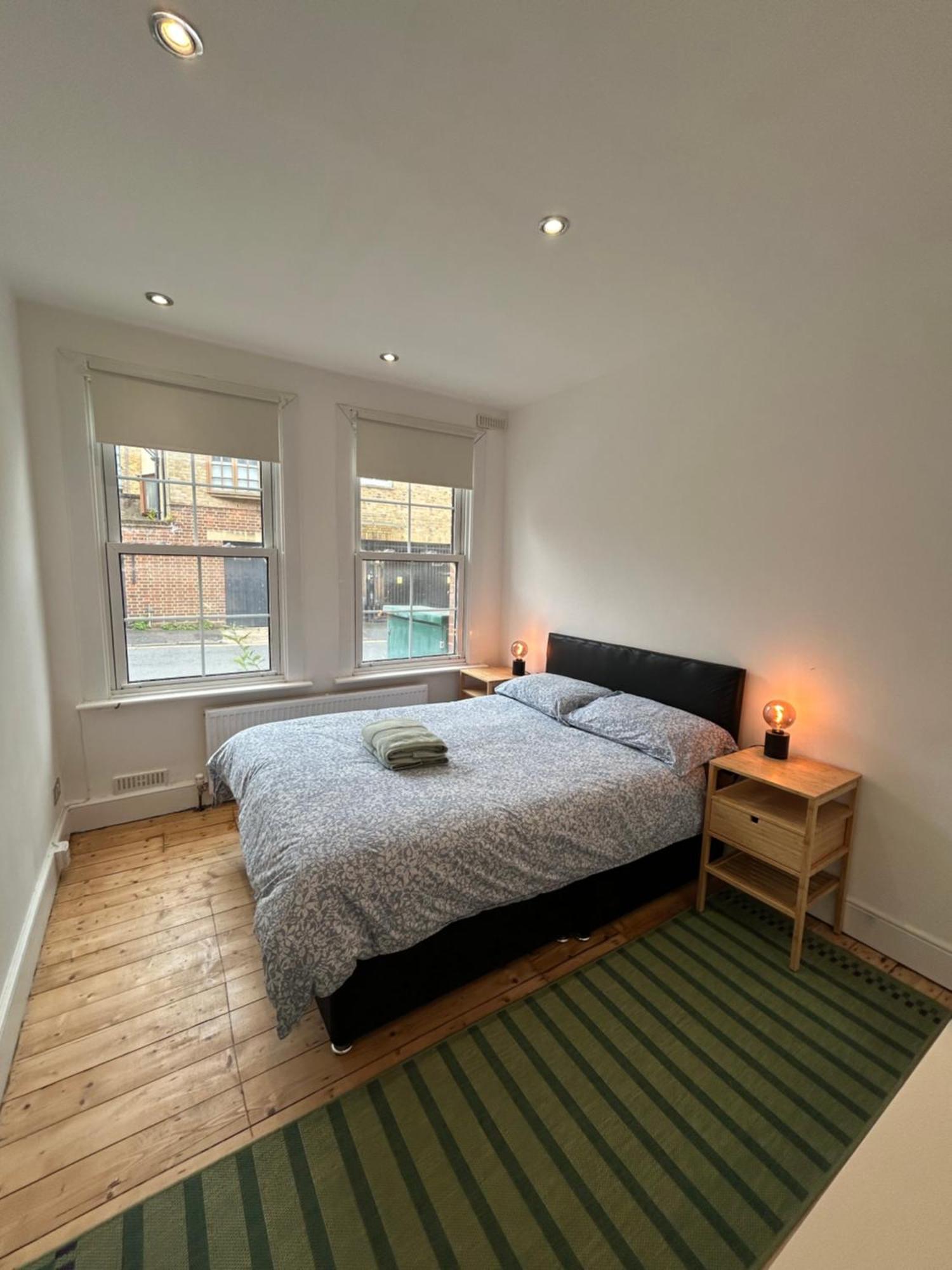 Spacious Battersea Rooms And Apartments Лондон Стая снимка