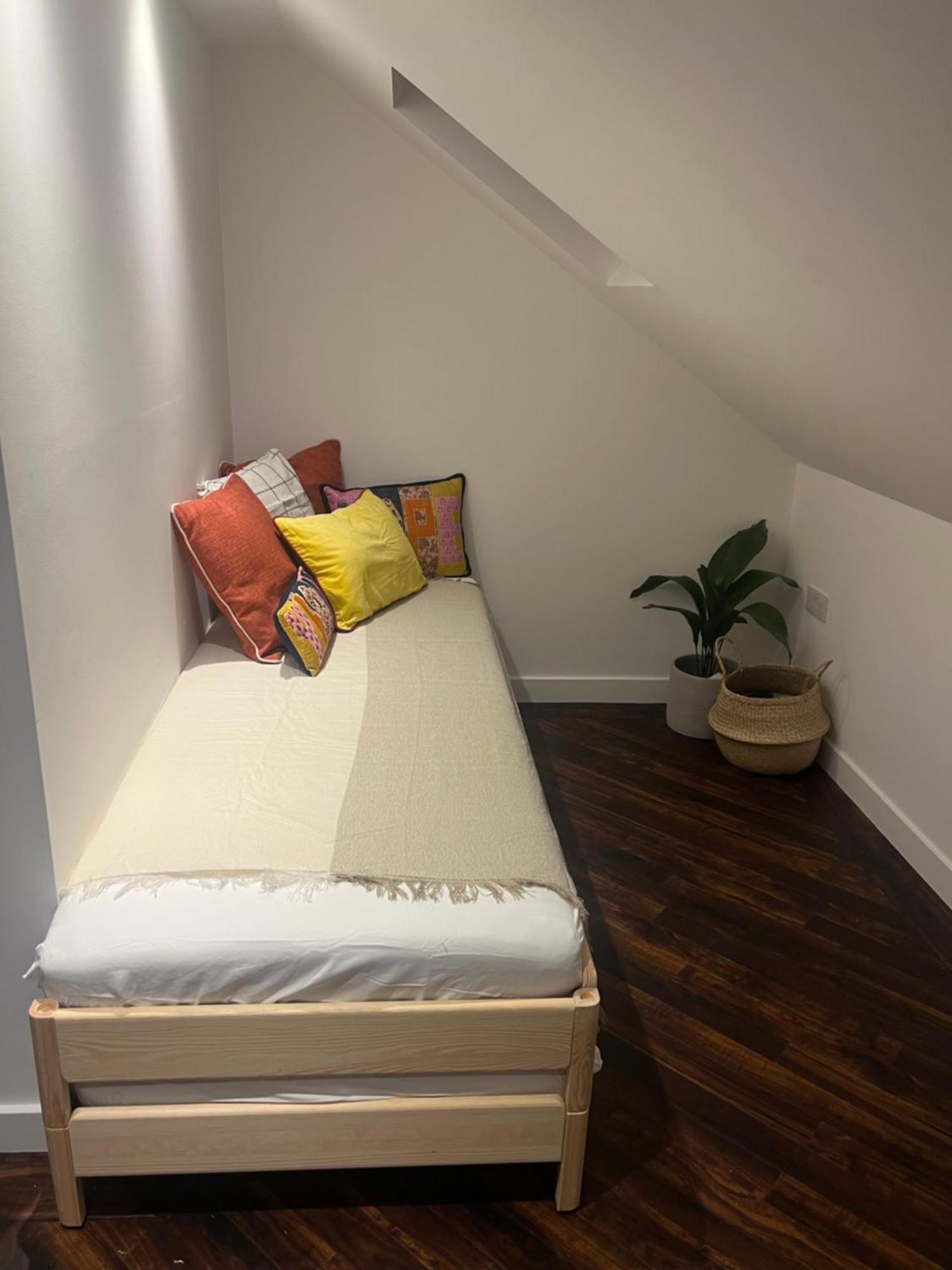 Spacious Battersea Rooms And Apartments Лондон Екстериор снимка