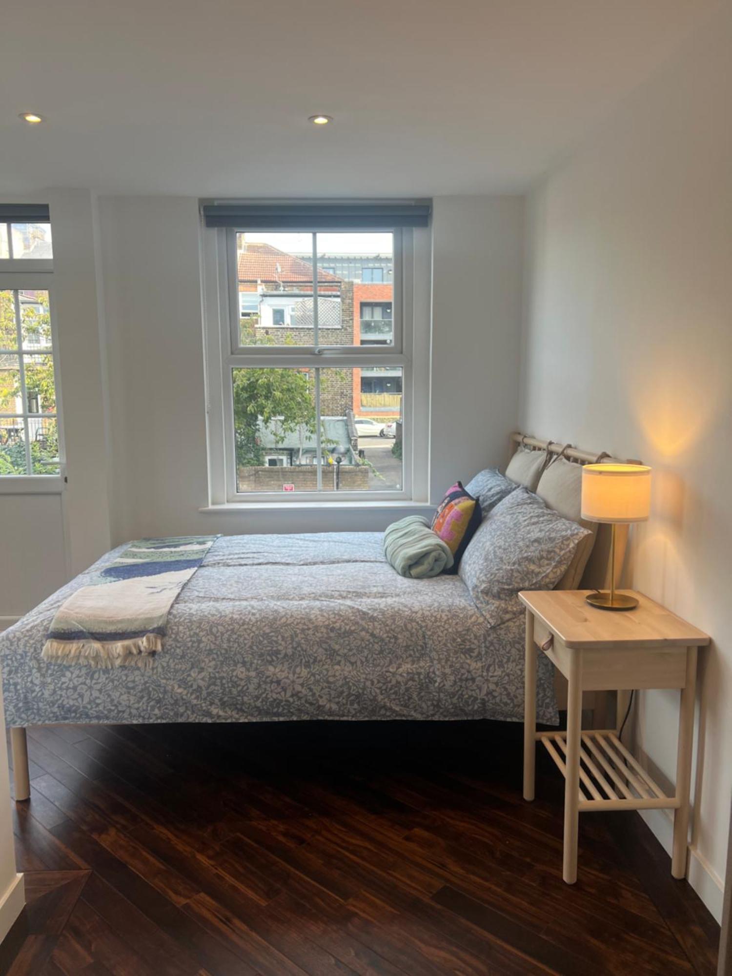 Spacious Battersea Rooms And Apartments Лондон Екстериор снимка