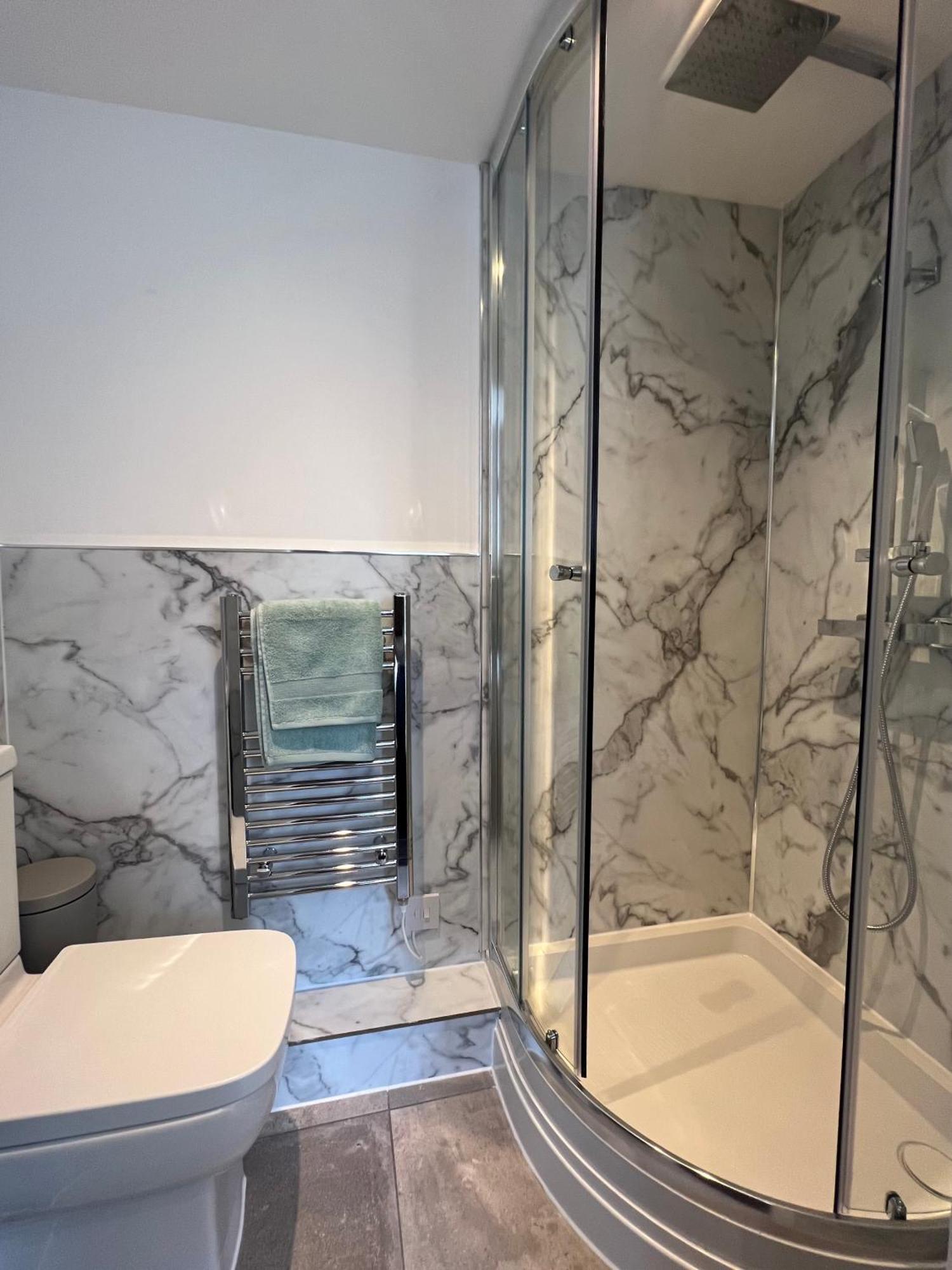 Spacious Battersea Rooms And Apartments Лондон Екстериор снимка